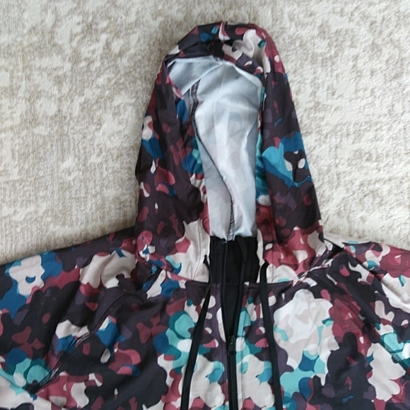 Xersion Hooded Zip Up Layered Look Athletic Jacket XL Black Multicolor - Picture 10 of 16